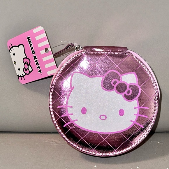 Hello Kitty Other - Hello Kitty Round Zip Around Jewelry Travel Storage Case
